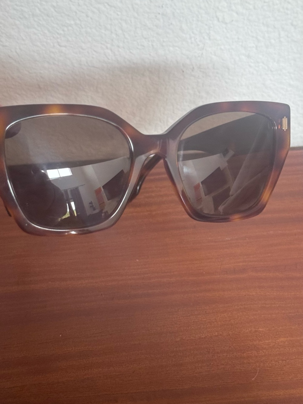 FENDI Tortoiseshell Oversized Polarized Women's Sunglasses - Brown